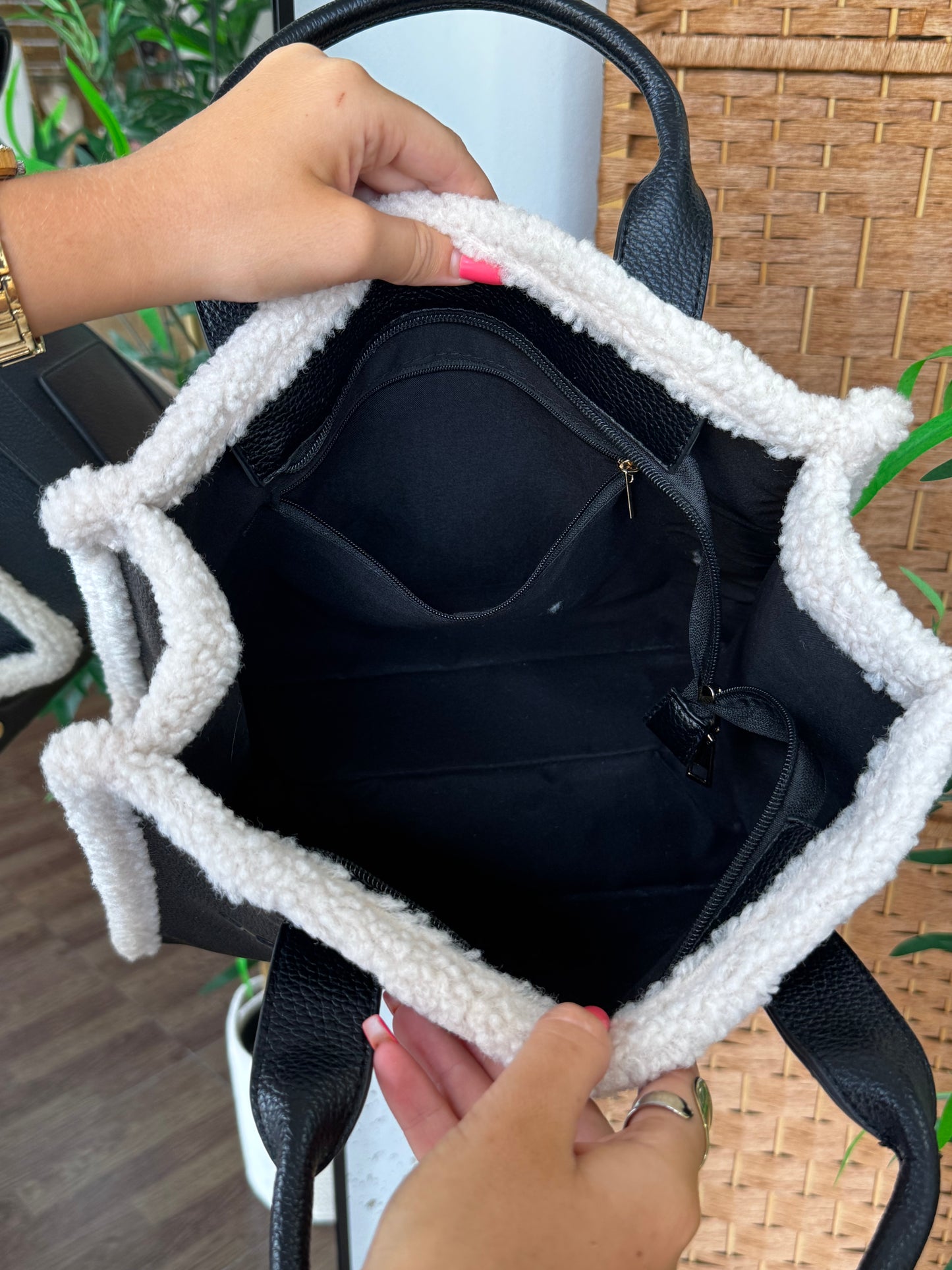 Mala - The Tote Bag Cute
