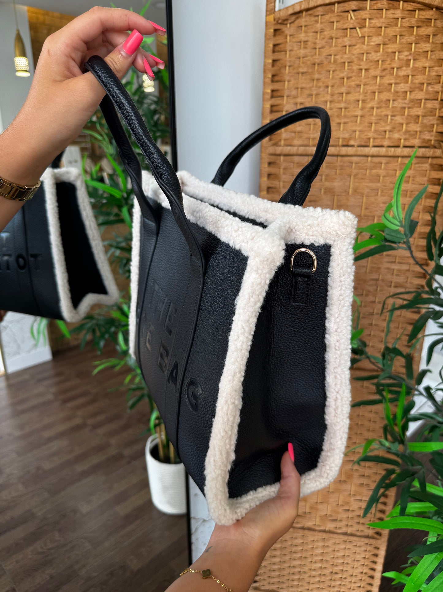 Mala - The Tote Bag Cute