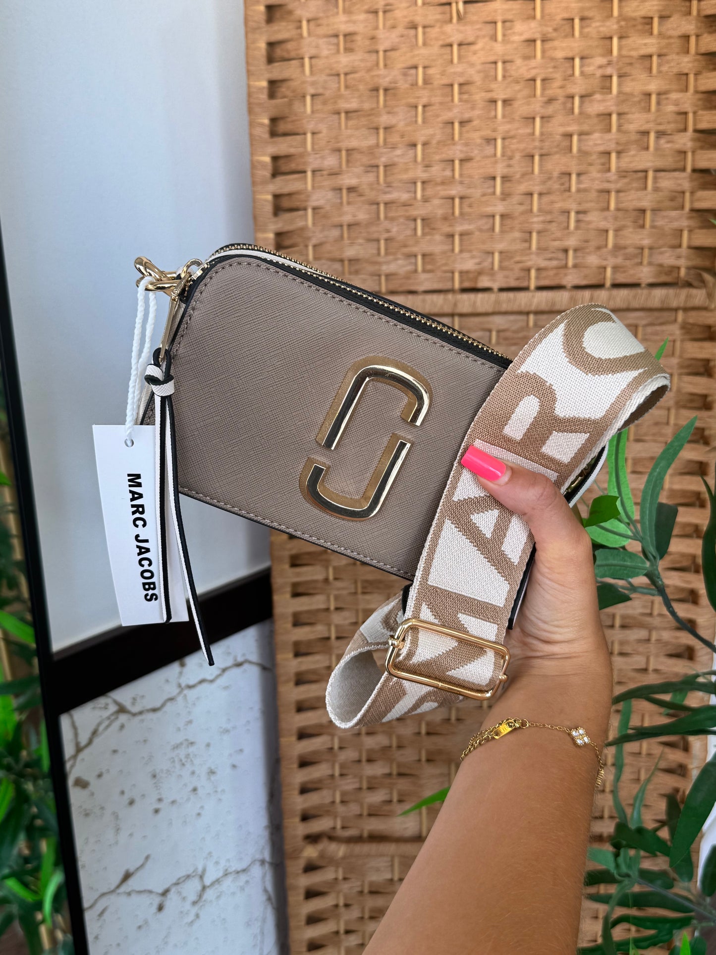 Mala - Marc Jacobs: The Snapshot Camera