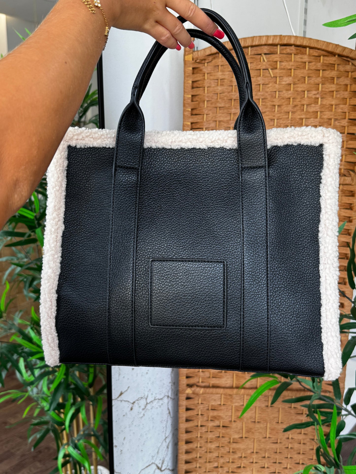 Mala - The Tote Bag Cute