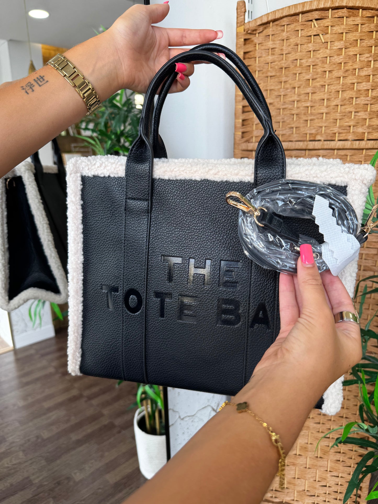 Mala - The Tote Bag Cute